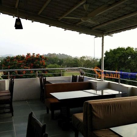 Hotel Samridhi Udaipur Luaran gambar